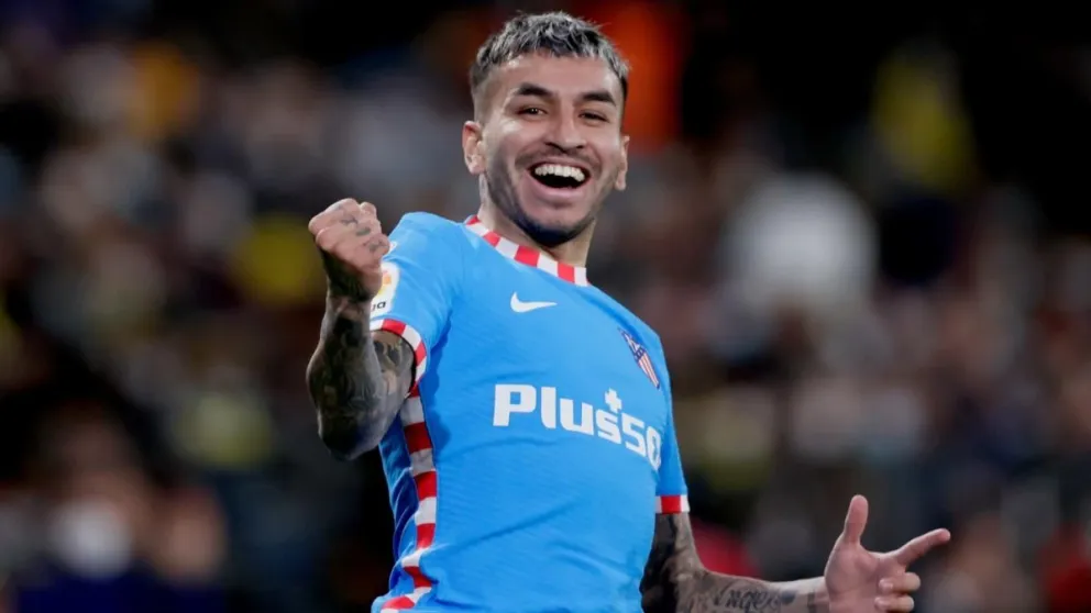 Video: Mirá el golazo de mitad de cancha que Ángel Correa le hizo a Rulli