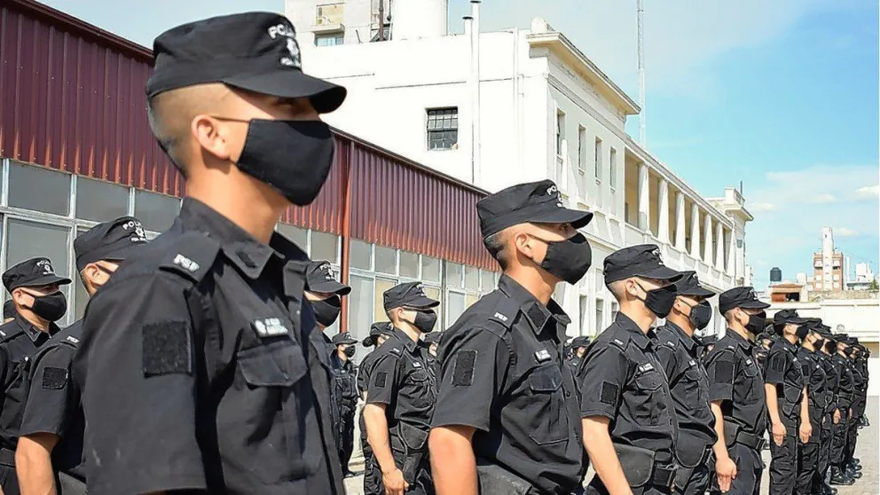 Los policías que no estén vacunados contra el Covid pasarán al teletrabajo