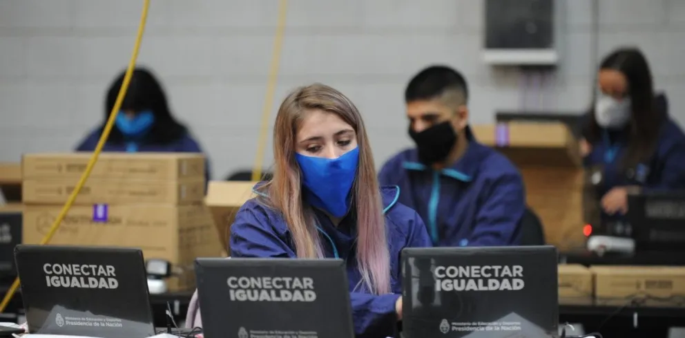 Gobierno relanza el programa "Conectar Igualdad": Cómo comenzará la entrega de netbooks