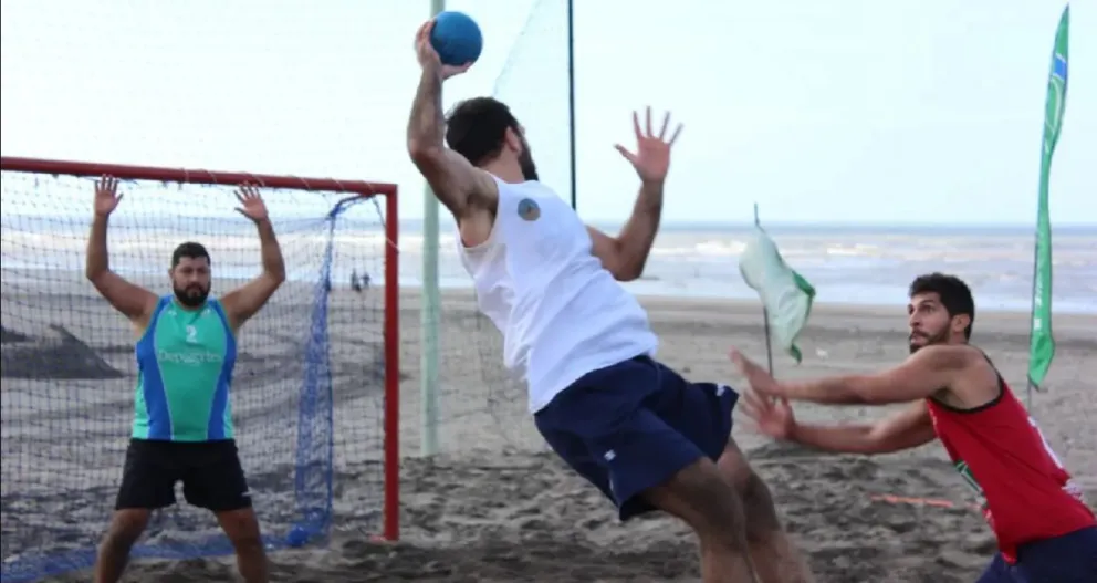 Beach handball: El Arena 1000 vuelve a disputarse en El Cóndor