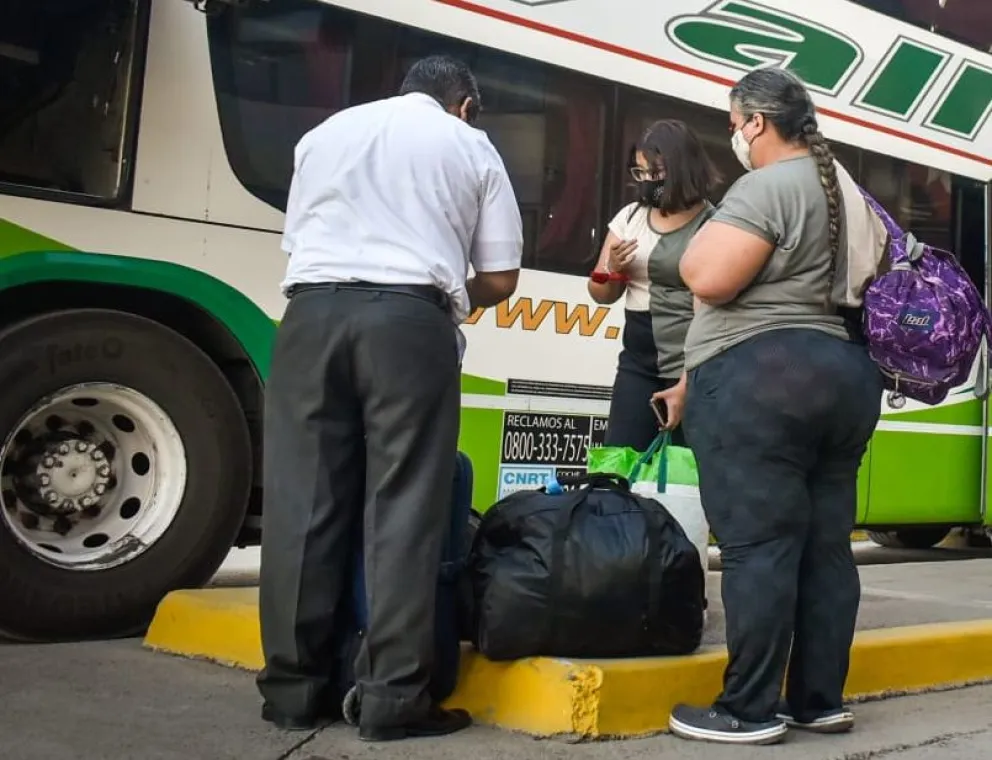 El suplicio de un viaje en colectivo
