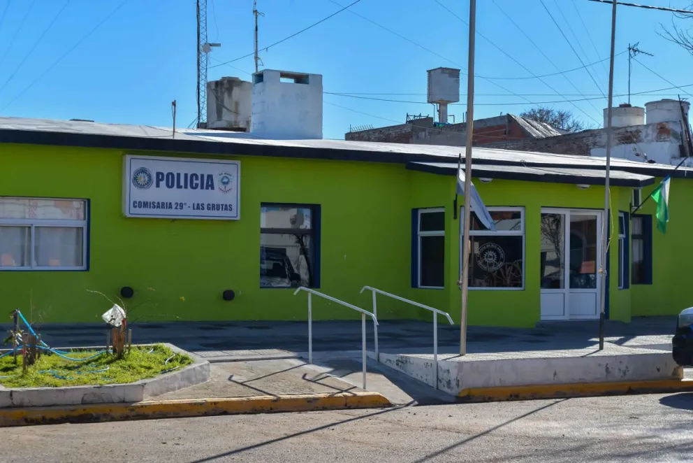 Otro municipal de San Antonio está involucrado en un delito