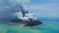 Impresionante: así se vio desde el espacio la erupción de un volcán submarino en Tonga