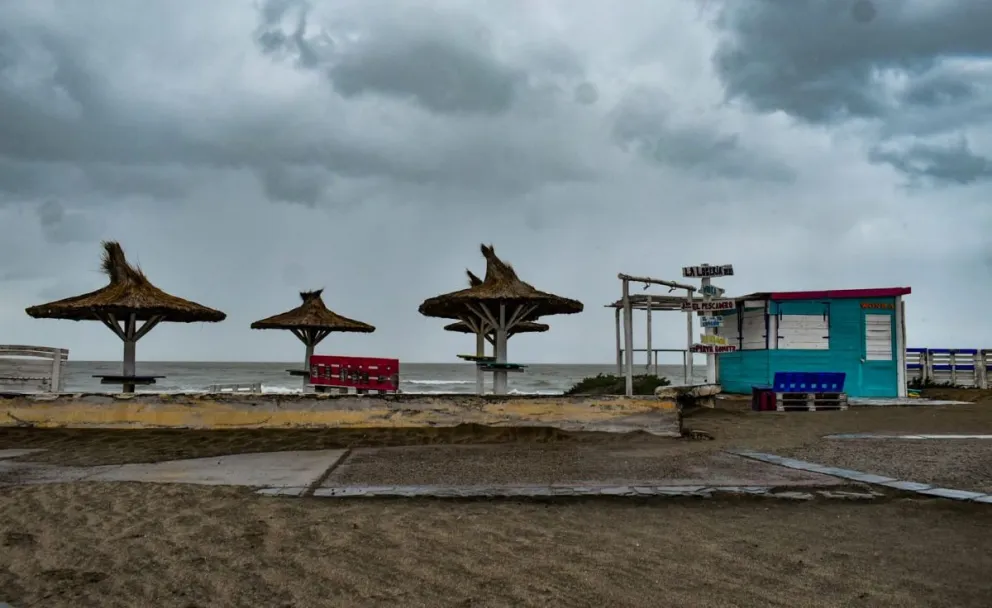 Hay alerta por fuertes vientos en Viedma y la región