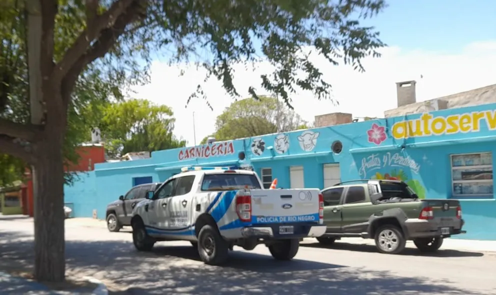 Unos delincuentes propinaron una fuerte golpiza al propietario de una gomería de El Cóndor