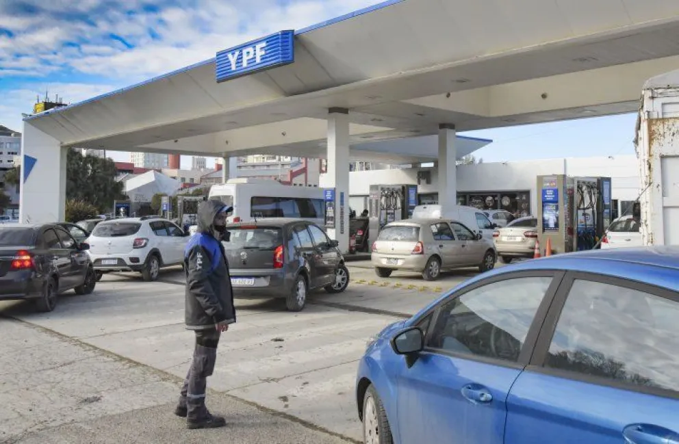 Se espera un inminente aumento de la nafta: ¿De cuánto será?