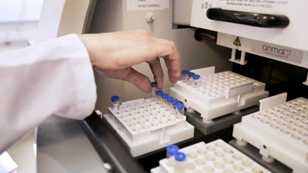 “Fue un error de tipeo” : la ANMAT aclaró lo que pasó con la vacuna