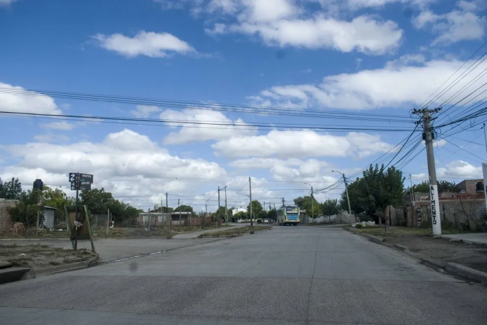 Continúa el misterio por el tiroteo a una vivienda y un auto en el barrio Santa Clara