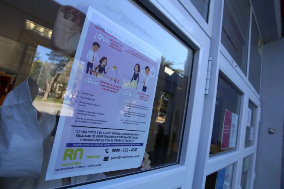 Violencia en el trabajo: Viedma se suma a ayudar con cartelería propia