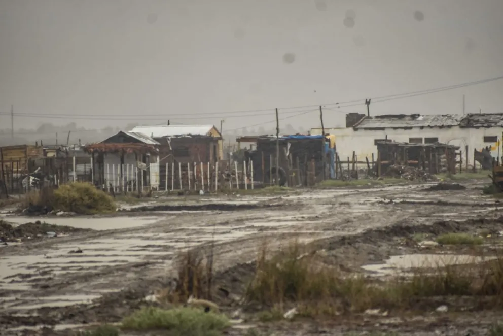 Se mantienen las condiciones climáticas adversas hacia la noche de este jueves