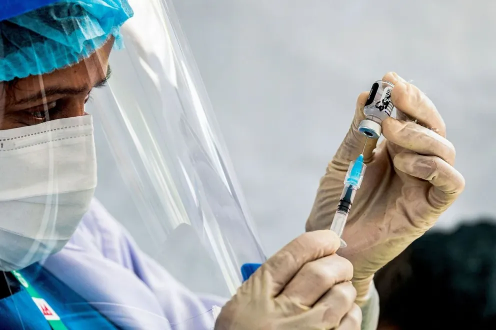 Con la tercera dosis los anticuerpos contra Ómicron se incrementan diez veces