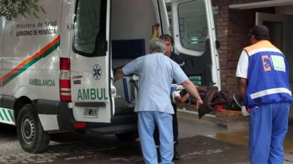 Insólita tragedia: un hombre se atragantó con un pedazo de carne mientras comía un asado y murió