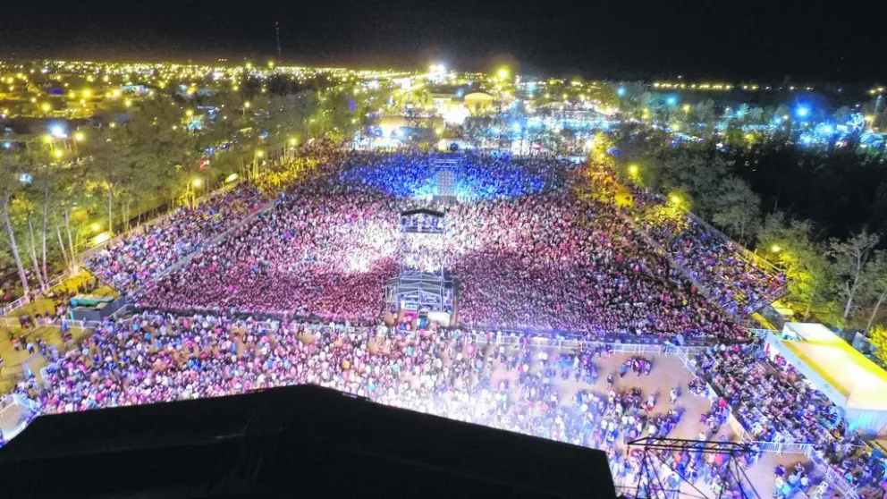Grilla de artistas para la Fiesta de la Manzana 2022