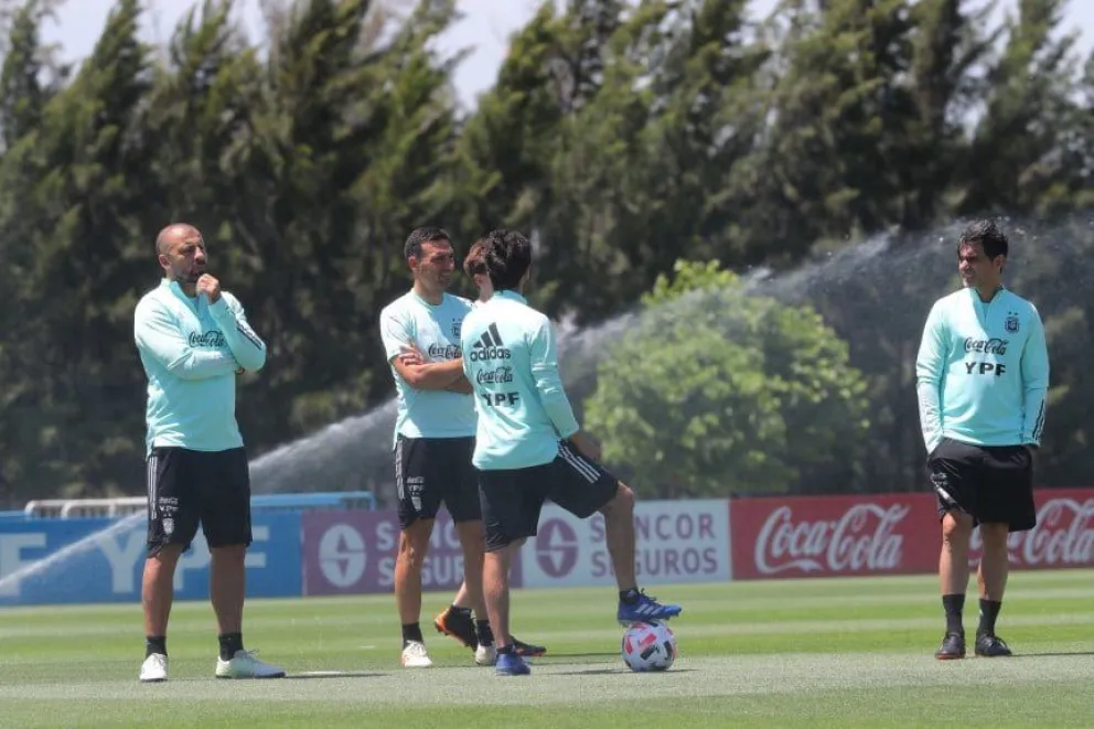 Un mensaje de Messi, desde Francia, revolucionó la conferencia de Scaloni