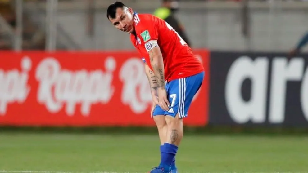 El chileno Medel durísimo contra la Selección Argentina: "Se la tienen que comer calladitos"