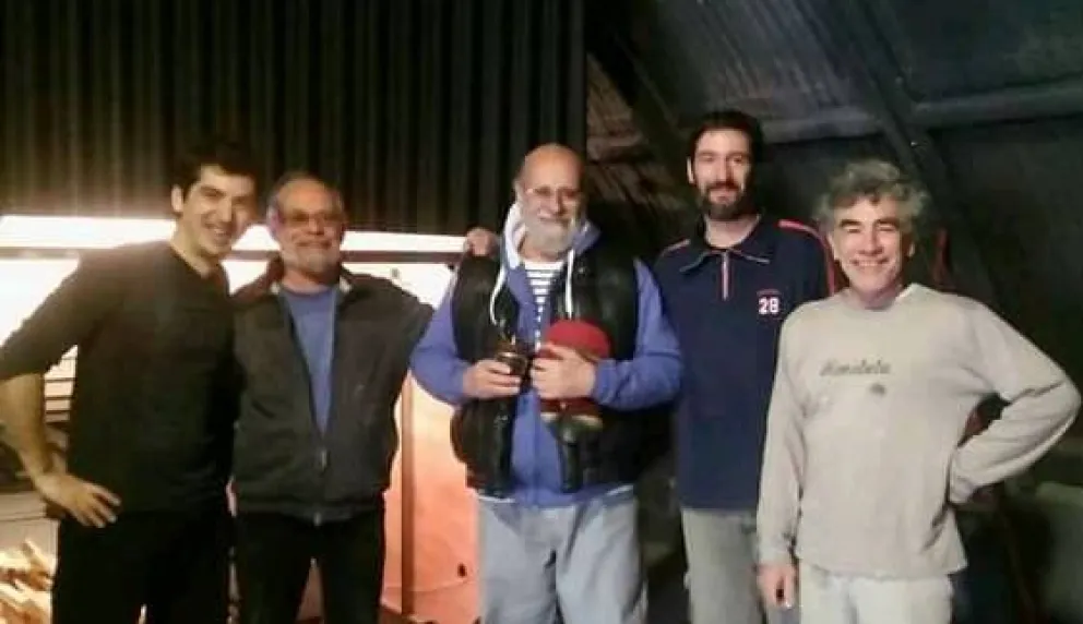 Numerosas expresiones de dolor por la desaparición física de Adrián Tubio