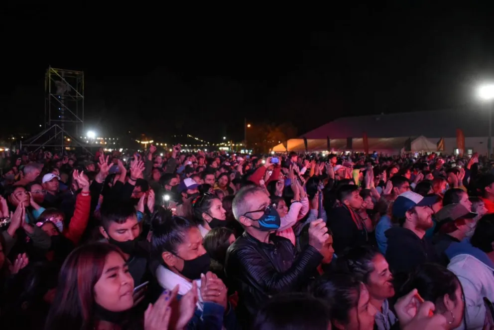 Gorosito dio pistas de los artistas que estarán en las fiestas del Mar y del Río 