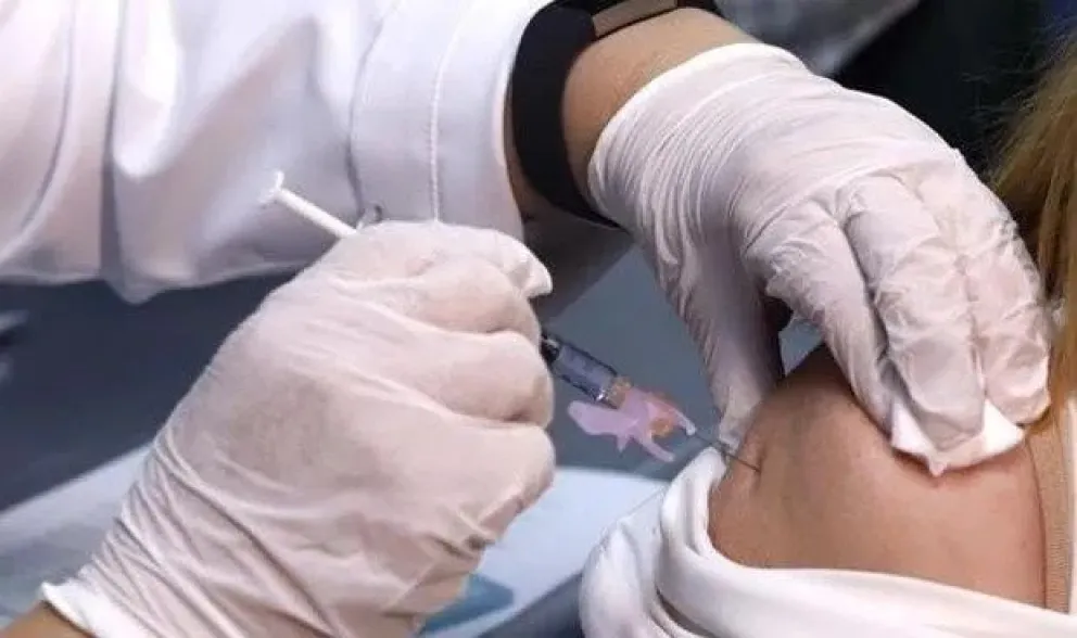 Video viral: Llevó a su esposo atado al hospital para que se aplique la vacuna contra el Covid