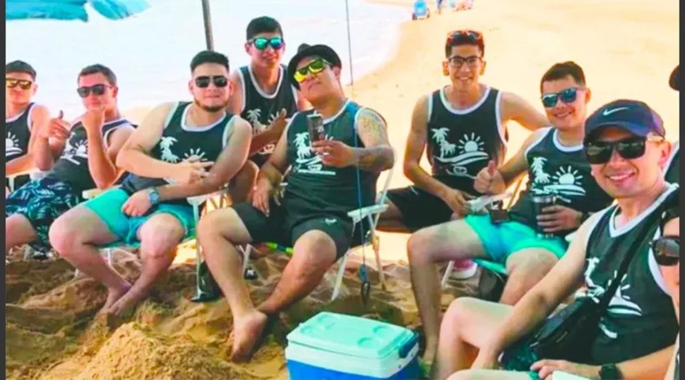 Ahorró y llevó de vacaciones a sus empleados