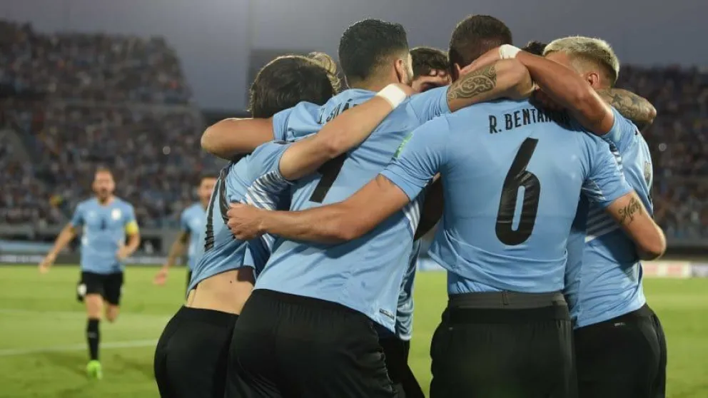 Uruguay goleó 4 a 1 a Venezuela y ya sueña con Qatar 2022