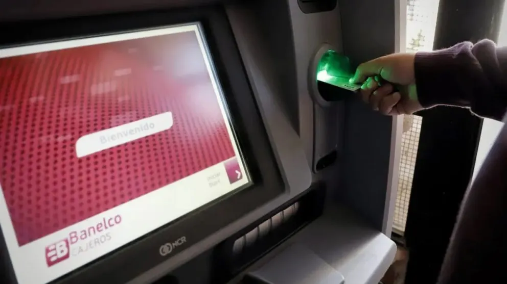 Estatales rionegrinos empezarán hoy a cobrar sus sueldos