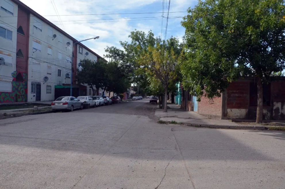 Tremenda pelea en las 1.016 Viviendas dejó dos heridos