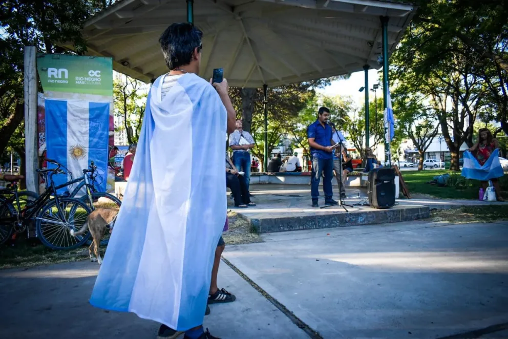 Autoconvocados proponen un “debate científico” en la plaza San Martín
