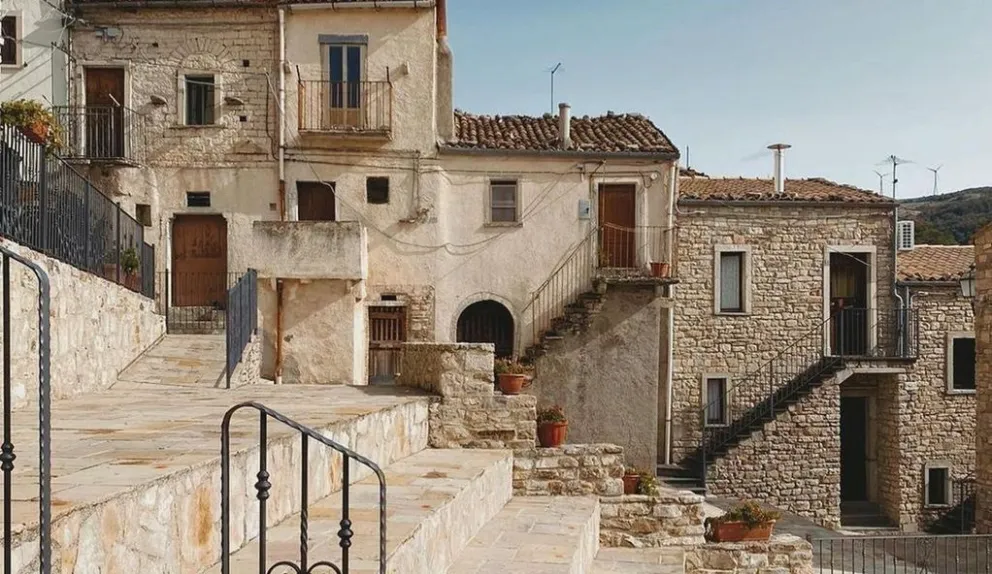 Conocé el pueblo italiano que es furor entre los argentinos: pagan 5.000 euros por ir a vivir allí