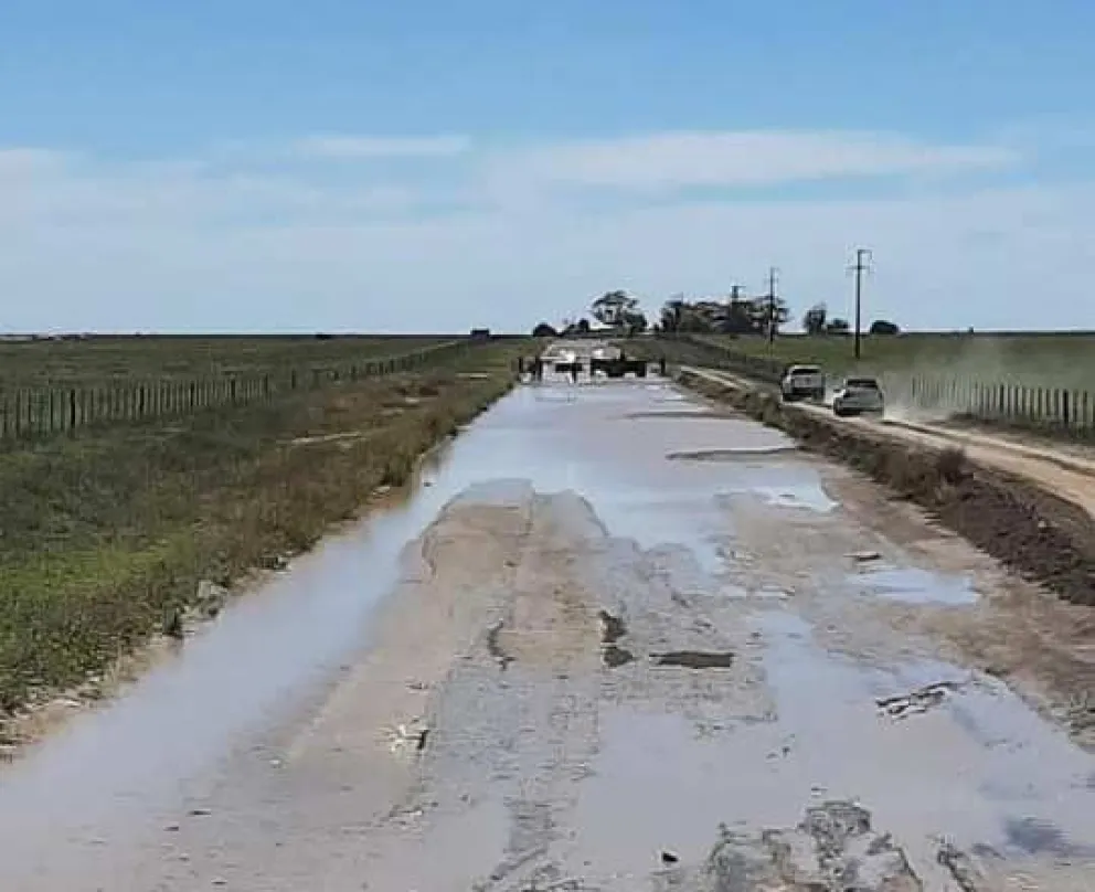 El camino a Bahía San Blas está “transitable, pero con cuidado”