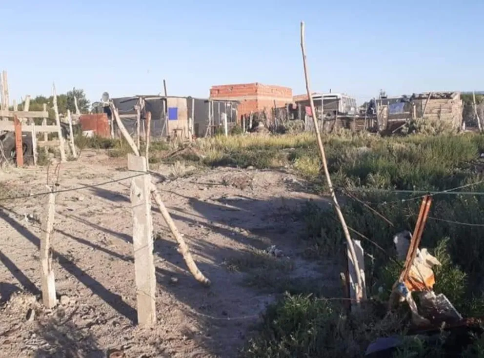 Venden un terreno usurpado a cambio de plata y una moto