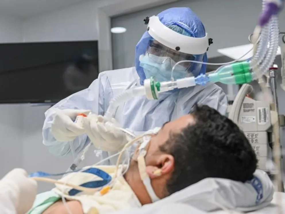 ¿Cómo es "Delirium", el fenómeno que afecta a pacientes graves de Covid?