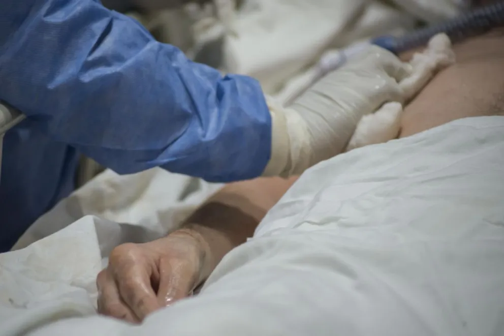 Falleció un hombre de COVID 19 y la curva fatal creció a 241 casos