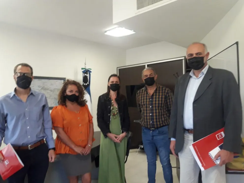 La UNRN y la provincia evalúan cómo pueden incorporar a los egresados de esa especialidad