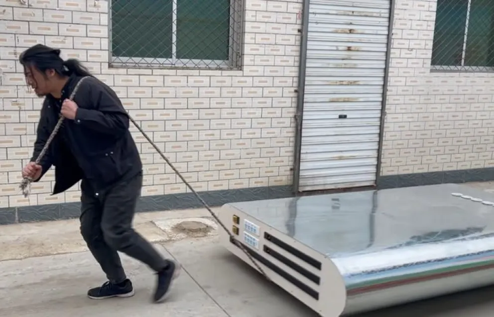 Crean una batería que podrá cargar miles de celulares a la vez ¿De qué se trata?