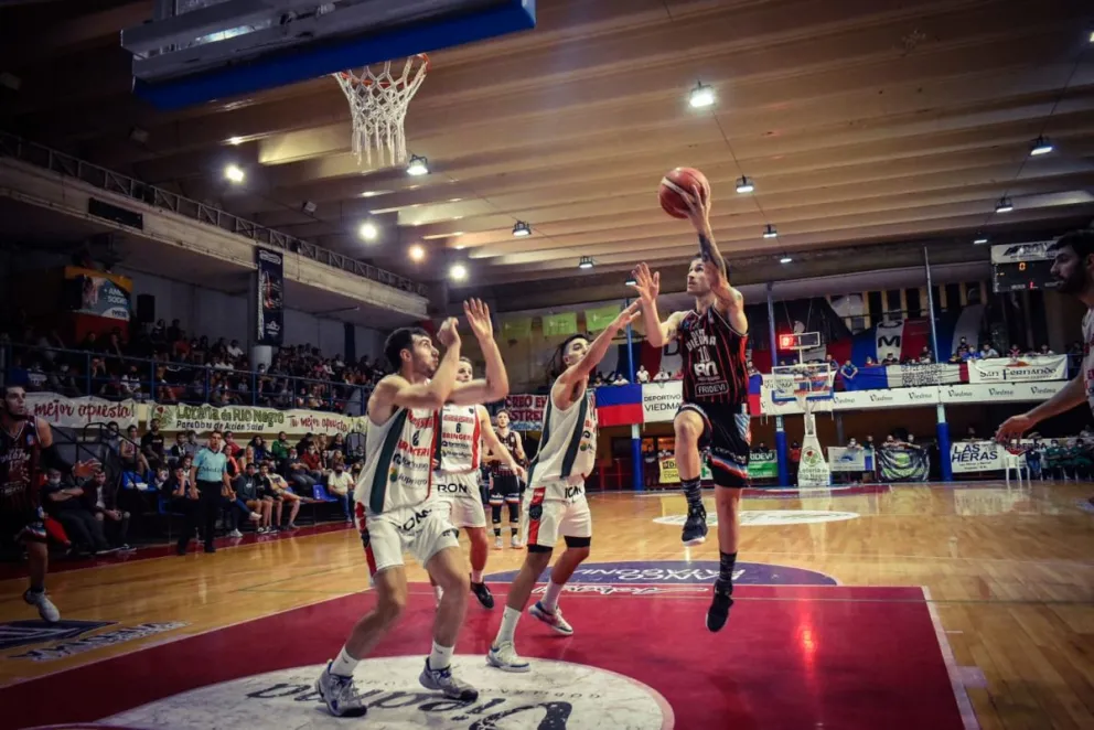 Deportivo Viedma recibe a Gimnasia de La Plata