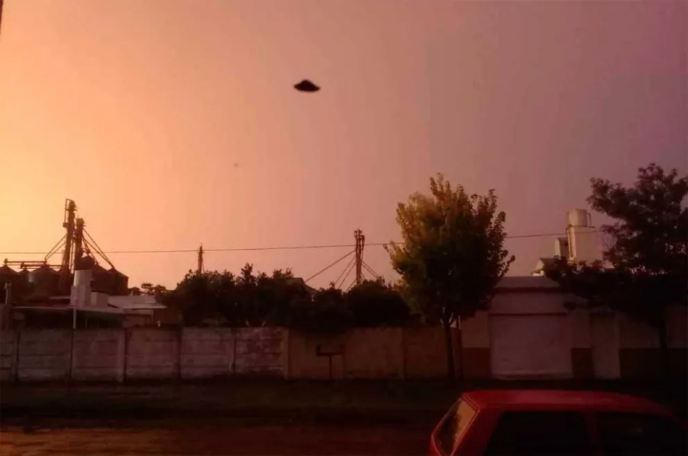 Sorprendente avistamiento de OVNIS en Santa Fe