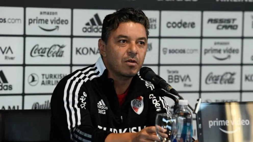 Gallardo confirmó que buscará otro refuerzo y le respondió a Riquelme