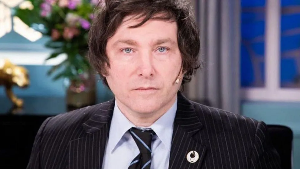 Javier Milei volvió a sortear su sueldo de diputado: mirá quién fue el ganador y cuánto se llevó 