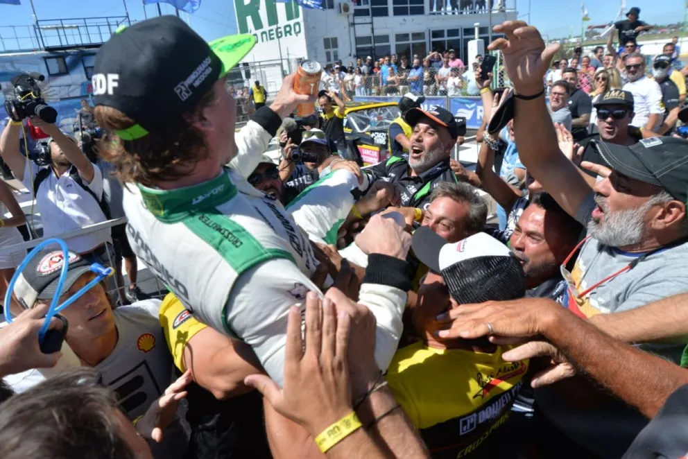 En una final accidentada, De Benedictis le dio el triunfo a Ford en Viedma