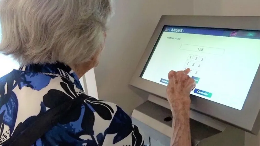 Fe de vida para jubilados: paso a paso cómo hacer el trámite sin ir al banco