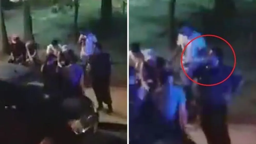 Video: llamó al 911 porque bebían alcohol en la plaza, llegó el patrullero y les aceptó un trago