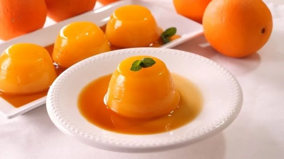 Flan de naranja: cuatro ingredientes, sin huevos y ¡sin horno!