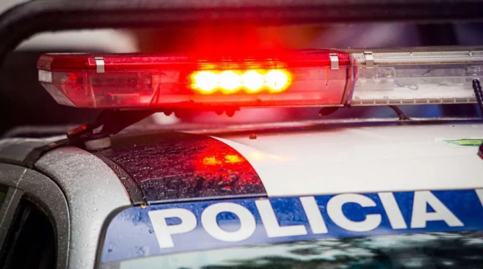 Un profesor fue apuñalado por un adolescente de 13 años y tuvo que ser internado de urgencia  