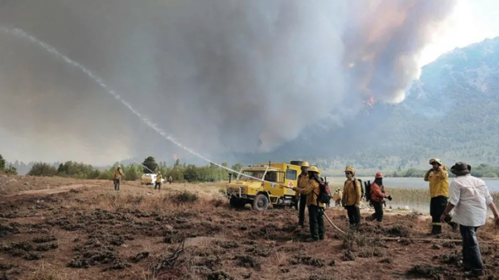 Chubut: se reavivaron las llamas y ya hay más de 80 hectáreas quemadas