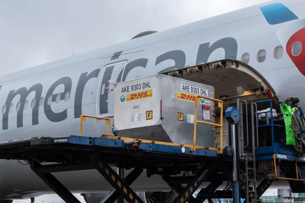 COVID-19: LLegaron más de 800 mil dosis de Pfizer