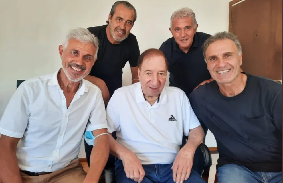 Emocionante homenaje a Carlos Bilardo y un reencuentro con campeones del 86 
