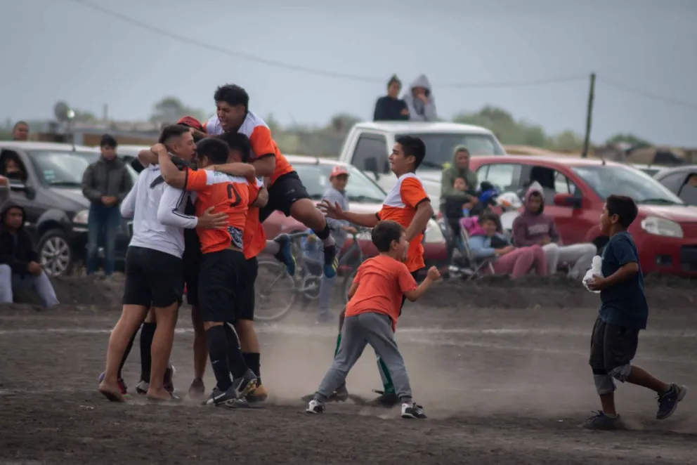 Vuelve el fútbol barrial en Viedma