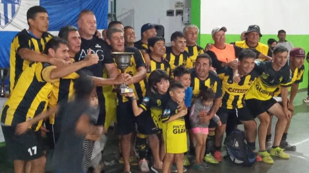 Mazzini y Dos de Abril festejaron en San Javier