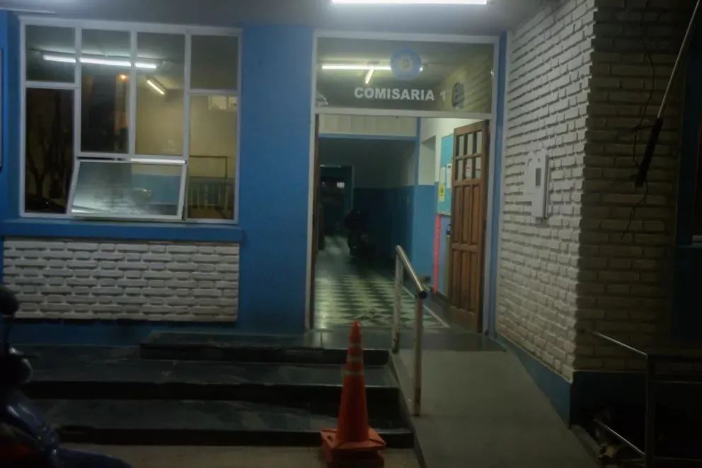 El "poliladron" de Viedma sigue detenido en la Comisaría Primera