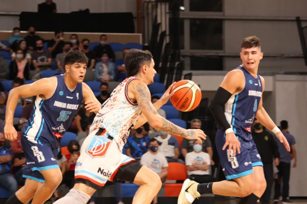 Tropezón de Deportivo Viedma en Bahía Blanca